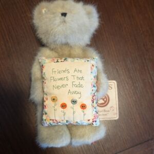 Boyds Bears "Mia Goodfriend" Plush Teddy Bear